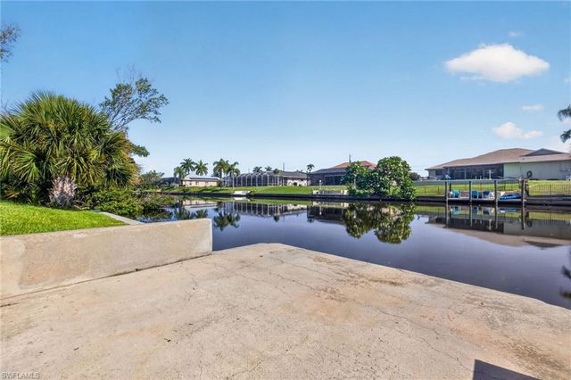 131 SW 35th TER, Cape Coral, FL 33914