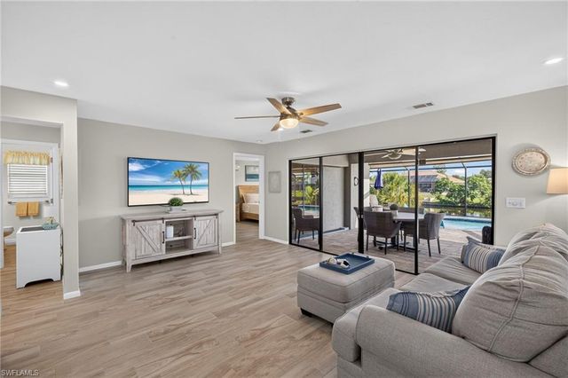 131 SW 35th TER, Cape Coral, FL 33914
