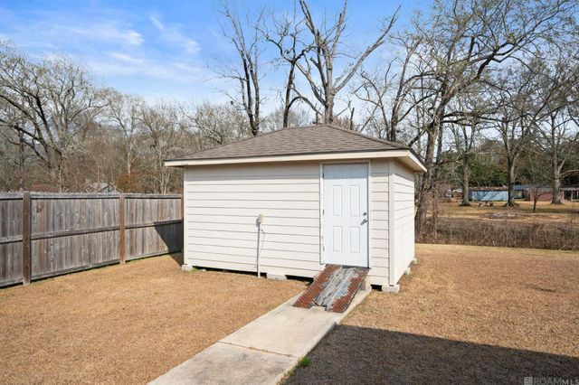1013 Point Andrew Dr, Gonzales, LA 70737