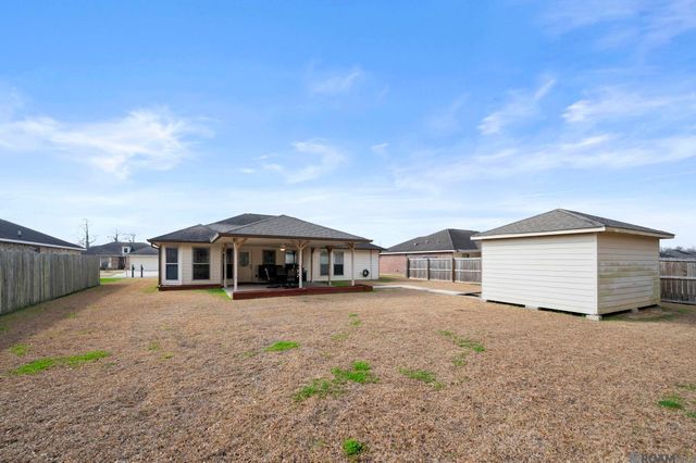 1013 Point Andrew Dr, Gonzales, LA 70737
