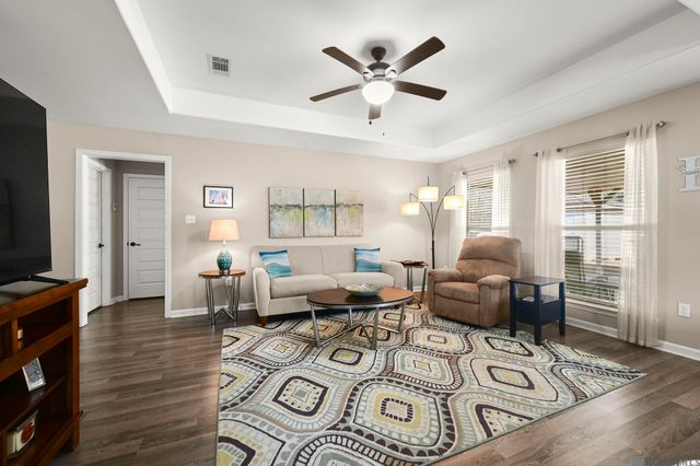 1013 Point Andrew Dr, Gonzales, LA 70737