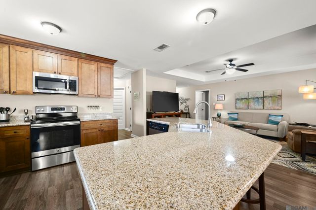 1013 Point Andrew Dr, Gonzales, LA 70737