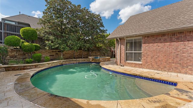 2000 Springcress Drive, Mckinney, TX 75072