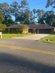 10715 NW Judy Drive, Bristol, FL 32321