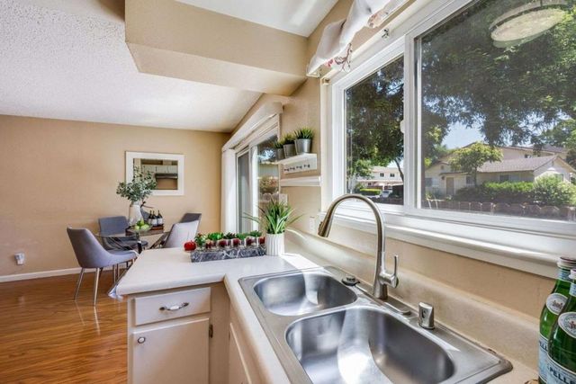 3696 Woodbine Way, Pleasanton, CA 94588