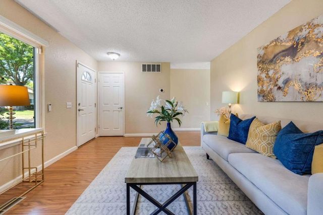 3696 Woodbine Way, Pleasanton, CA 94588