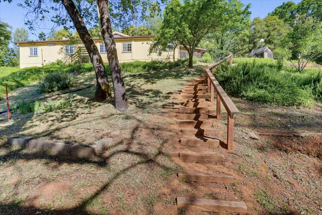 19953 Bear Ridge, Grass Valley, CA 95949