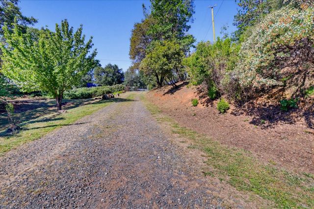 19953 Bear Ridge, Grass Valley, CA 95949