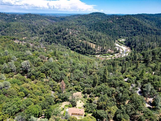 19953 Bear Ridge, Grass Valley, CA 95949