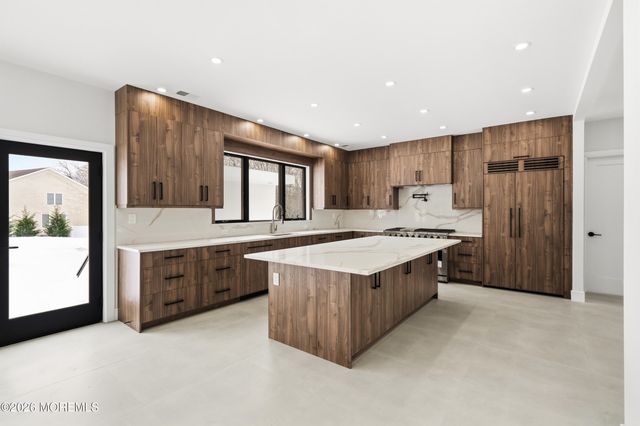 370 Wall Street, Eatontown, NJ 07724