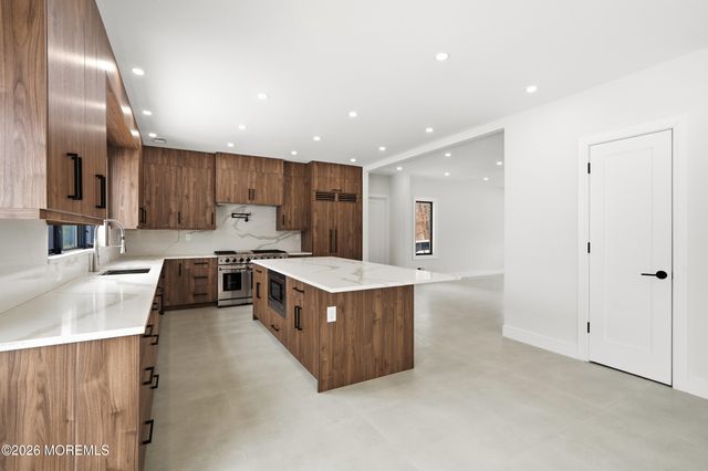 370 Wall Street, Eatontown, NJ 07724