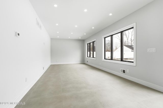 370 Wall Street, Eatontown, NJ 07724