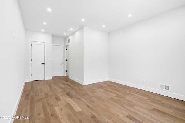 370 Wall Street, Eatontown, NJ 07724