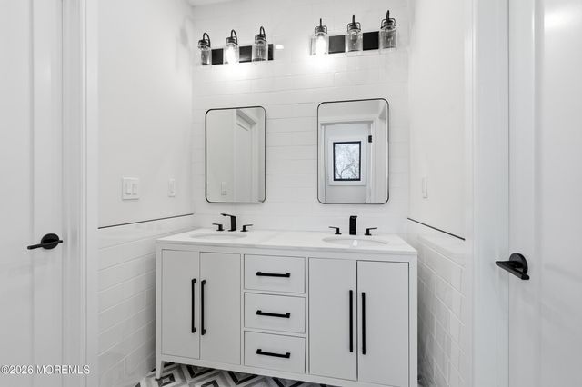 370 Wall Street, Eatontown, NJ 07724