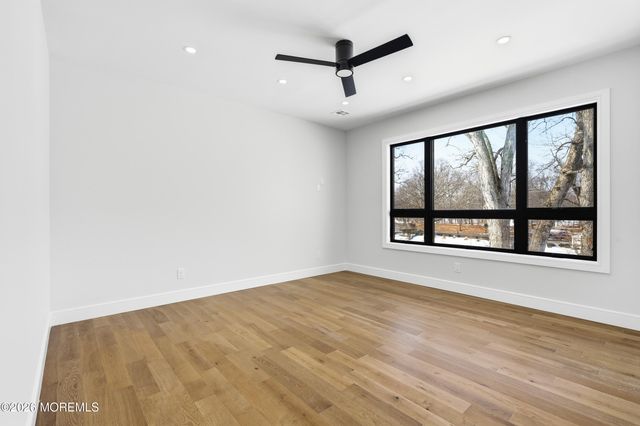 370 Wall Street, Eatontown, NJ 07724