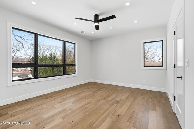 370 Wall Street, Eatontown, NJ 07724