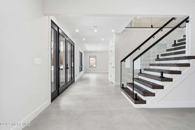 370 Wall Street, Eatontown, NJ 07724