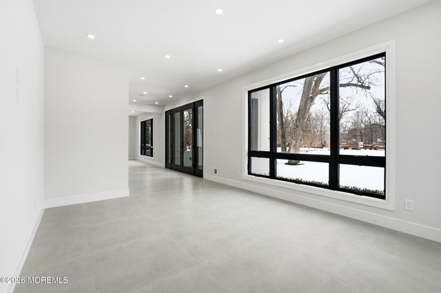 370 Wall Street, Eatontown, NJ 07724