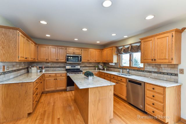 13364 Wellesley Court, Plainfield, IL 60585