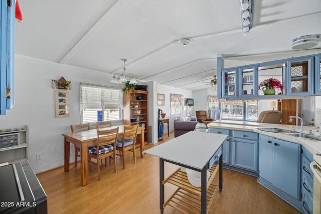 3490 BLACK BEAR Run, Overgaard, AZ 85933