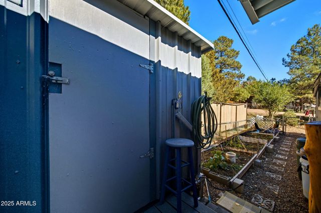 3490 BLACK BEAR Run, Overgaard, AZ 85933