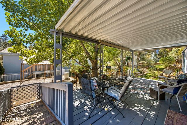 3490 BLACK BEAR Run, Overgaard, AZ 85933