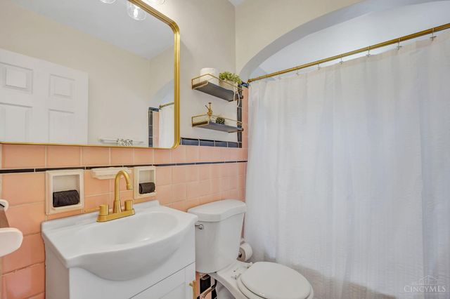 3115 Pershing Court, Cincinnati, OH 45211