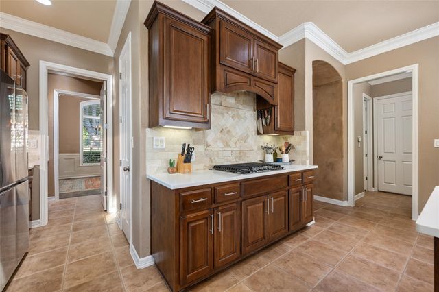 571 Aspen DR, Austin, TX 78737
