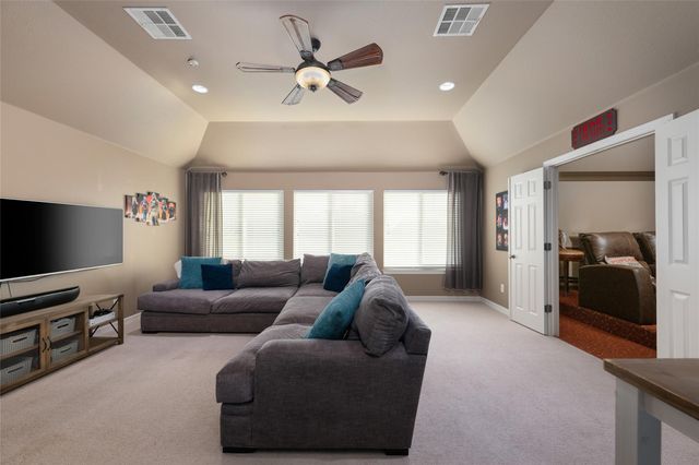 571 Aspen DR, Austin, TX 78737