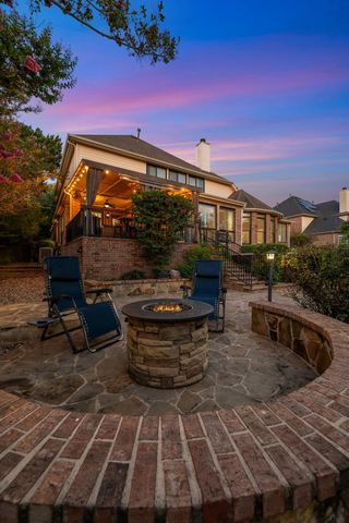 571 Aspen DR, Austin, TX 78737