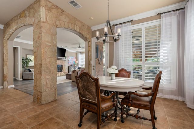 571 Aspen DR, Austin, TX 78737