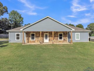 2554 Mayes Ln, Longview, TX 75605