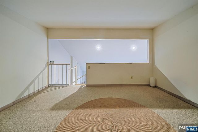 570 Grandview Terrace, Leonia, NJ 07605