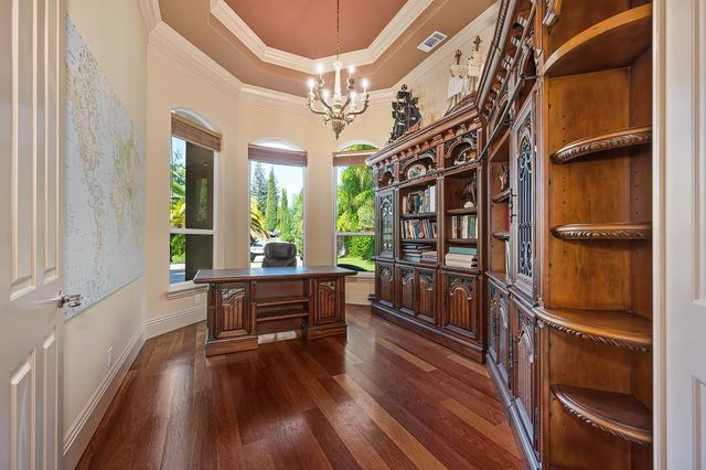 3430 Nadine St, Carmichael, CA 95608