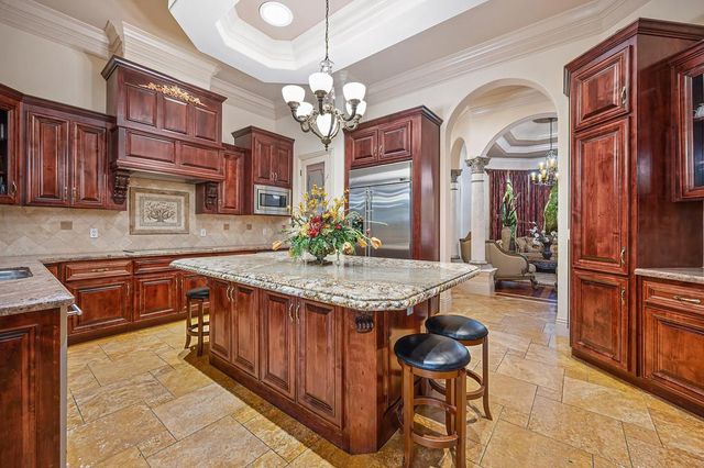 3430 Nadine St, Carmichael, CA 95608