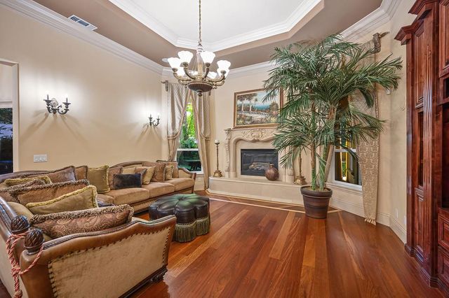 3430 Nadine St, Carmichael, CA 95608