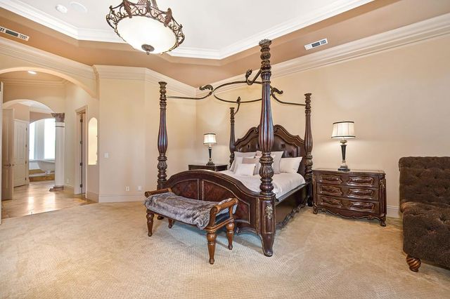 3430 Nadine St, Carmichael, CA 95608