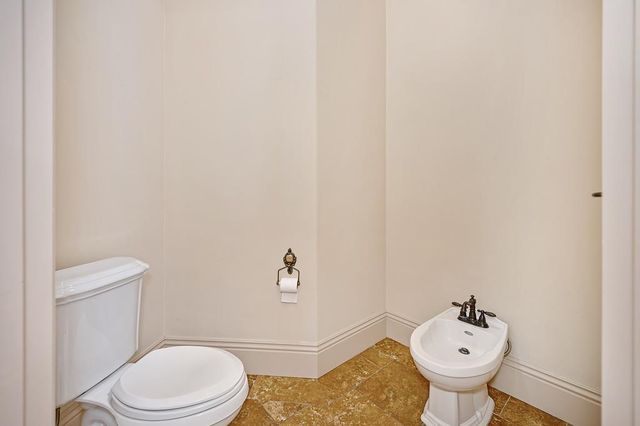 3430 Nadine St, Carmichael, CA 95608