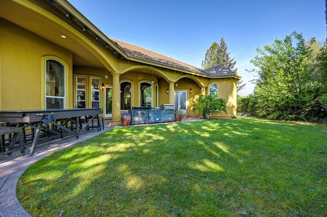 3430 Nadine St, Carmichael, CA 95608