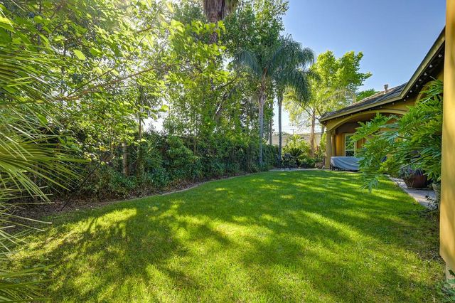 3430 Nadine St, Carmichael, CA 95608