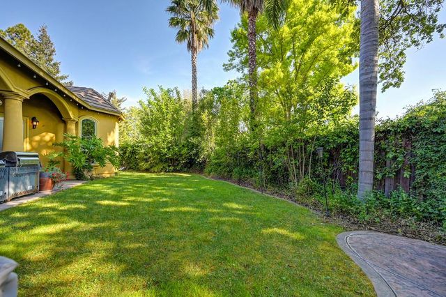 3430 Nadine St, Carmichael, CA 95608