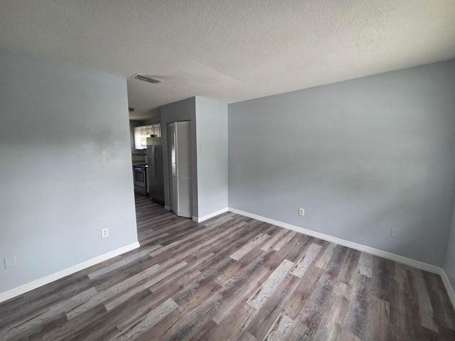 5006 Sanibel Avenue, Fort Pierce, FL 34951