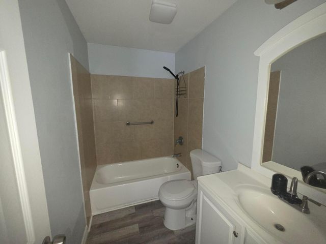 5006 Sanibel Avenue, Fort Pierce, FL 34951