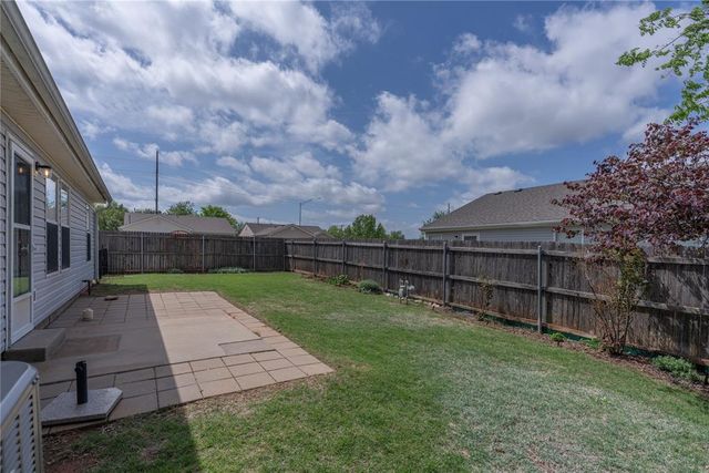 2404 Hunting Horse Trail, Norman, OK 73071