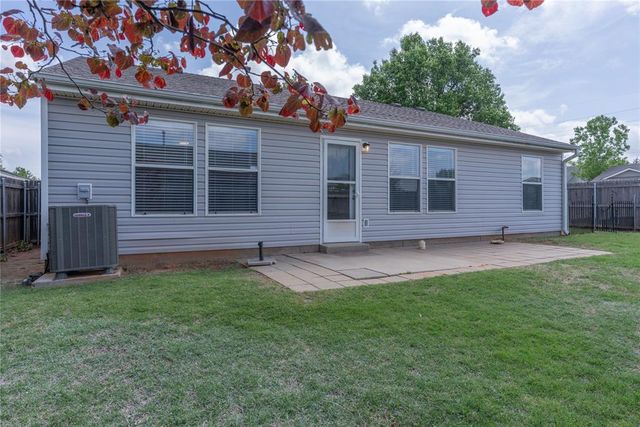 2404 Hunting Horse Trail, Norman, OK 73071