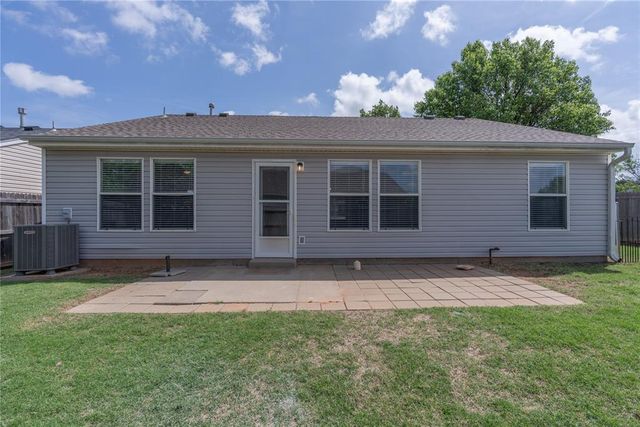 2404 Hunting Horse Trail, Norman, OK 73071