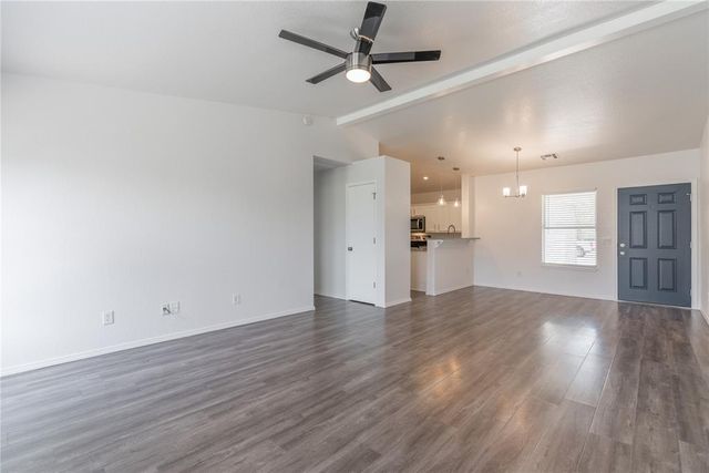 2404 Hunting Horse Trail, Norman, OK 73071
