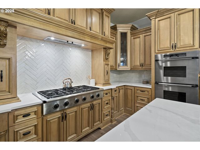 1006 Se 199TH Pl, Camas, WA 98607