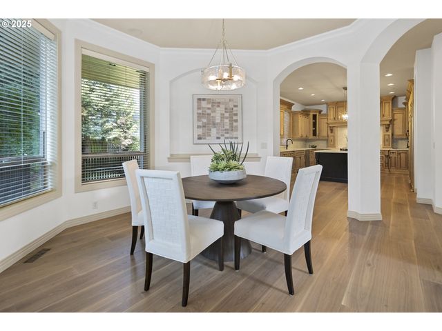 1006 Se 199TH Pl, Camas, WA 98607