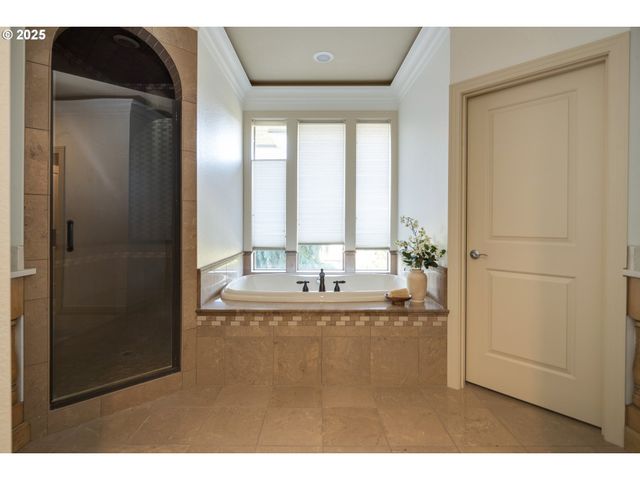 1006 Se 199TH Pl, Camas, WA 98607